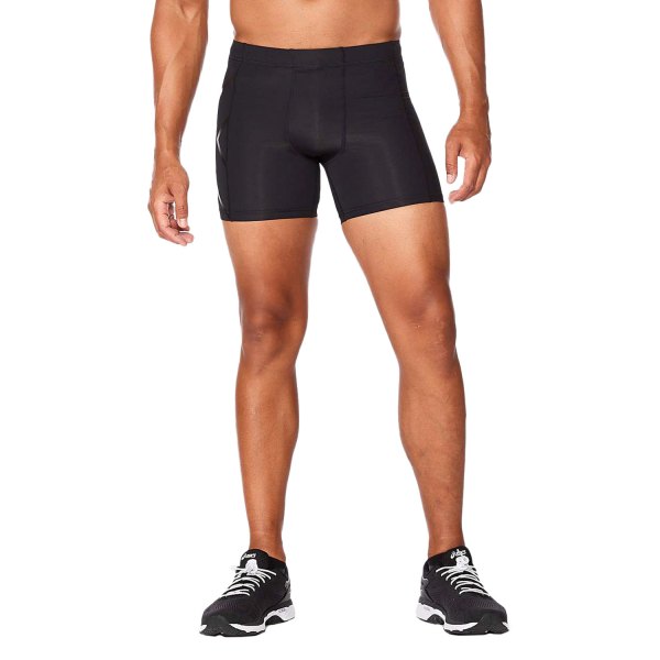 2XU® - Men's Medium Black/Nero 1/2 Zip Compression Shorts