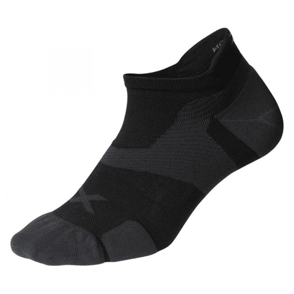 2XU® - Vectr™ Black/Titanium US 6-8 No-Show Men's Compression Socks