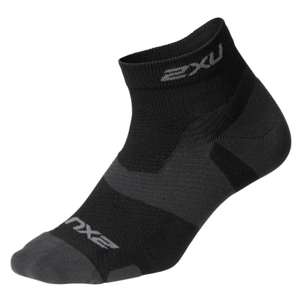 2XU® - Vectr™ Black/Titanium US 6-8 Low Cut Men's Compression Socks