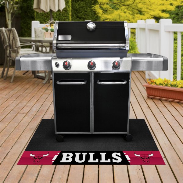FanMats® - Grill Mat with "Bull" Logo & "Chicago Bulls" Wordmark