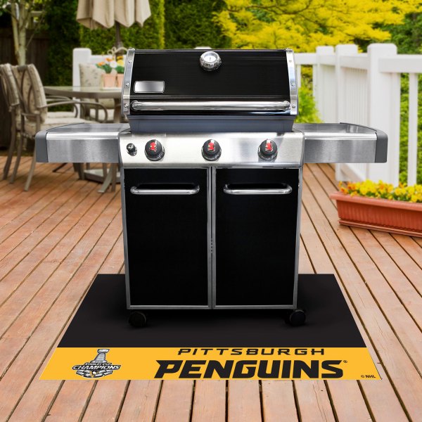 FanMats® - NHL "Pittsburgh Penguins" 26" x 42" Grill Mat with "2016 Stanley Cup Champions" Logo